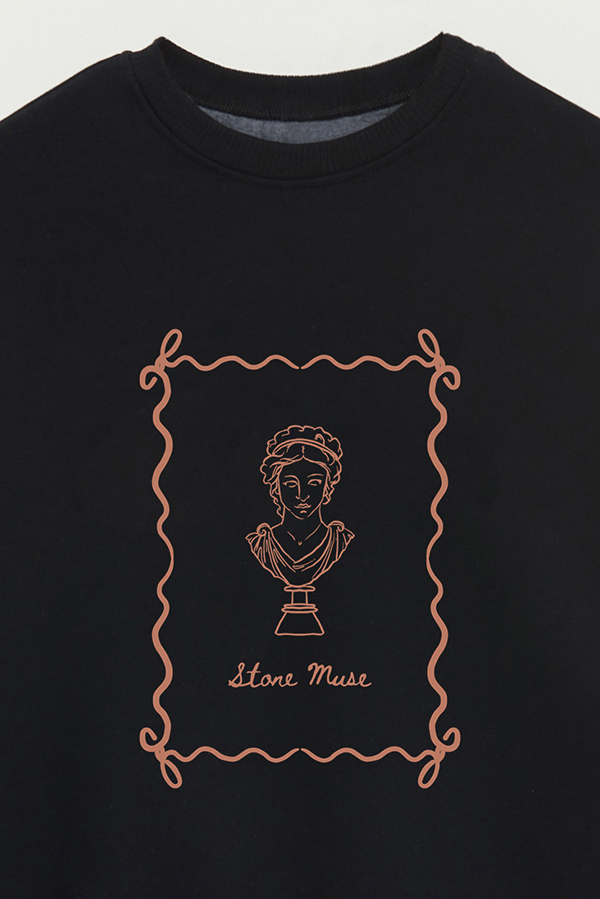 BUZO CREWNECK ESTAMPADO SKETCH STONE MUSE