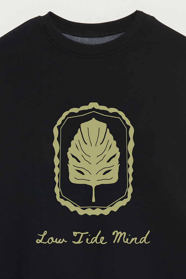 BUZO CREWNECK ESTAMPADO SKETCH LOW TIDE