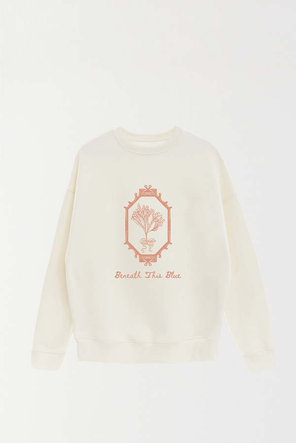 BUZO CREWNECK ESTAMPADO SKETCH BENEATH