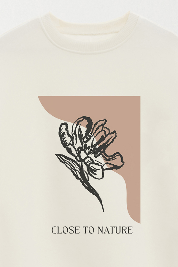 BUZO CREWNECK ESTAMPADO BT CLOSE TO NATURE