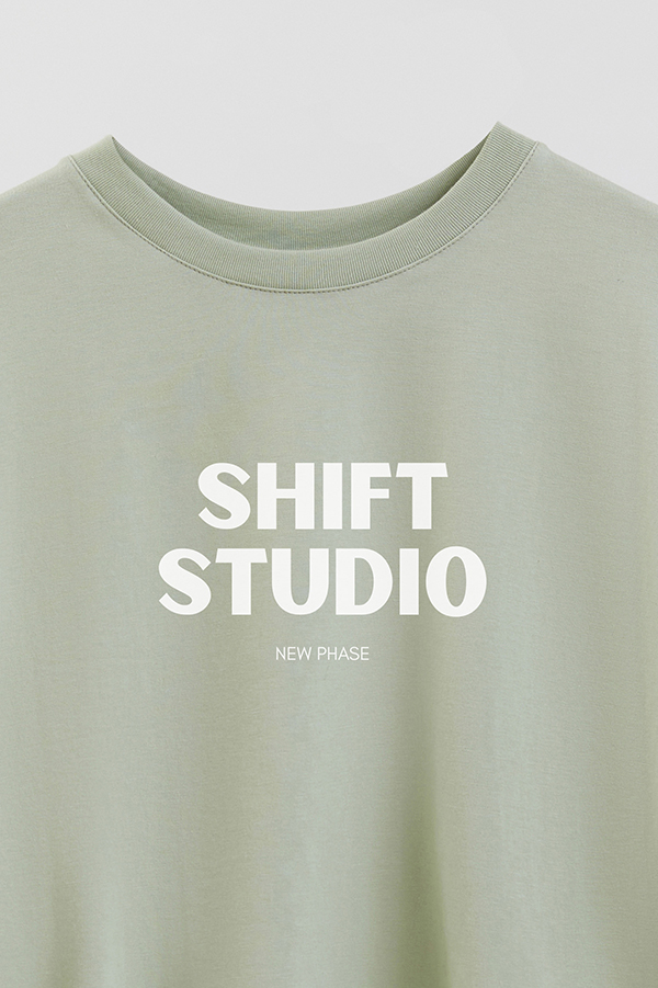 REMERA CROP ESTAMPADA BD SHIFT STUDIO