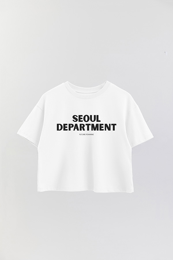 REMERA CROP ESTAMPADA BD SEOUL DEPARTMENT