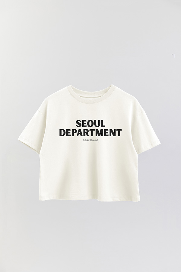 REMERA CROP ESTAMPADA BD SEOUL DEPARTMENT