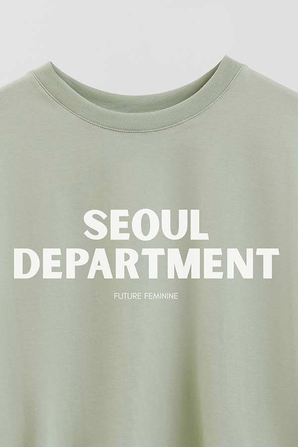 REMERA CROP ESTAMPADA BD SEOUL DEPARTMENT