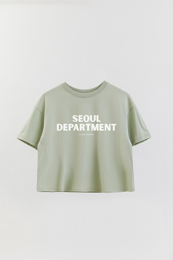 REMERA CROP ESTAMPADA BD SEOUL DEPARTMENT
