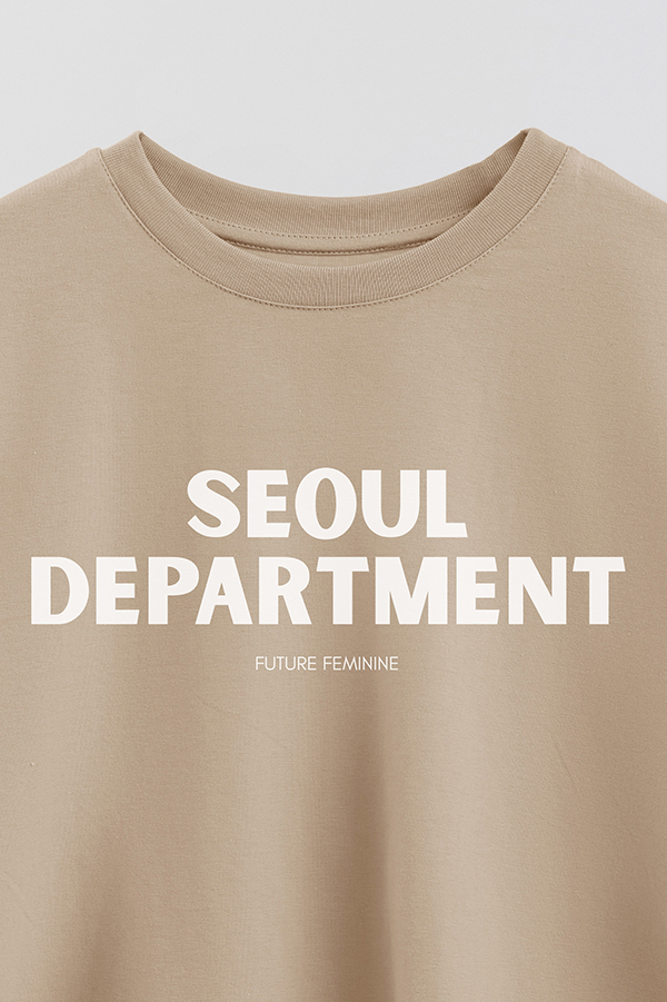 REMERA CROP ESTAMPADA BD SEOUL DEPARTMENT