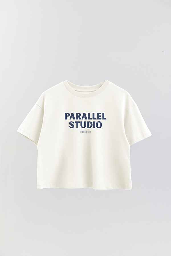 REMERA CROP ESTAMPADA BD PARALLEL STUDIO