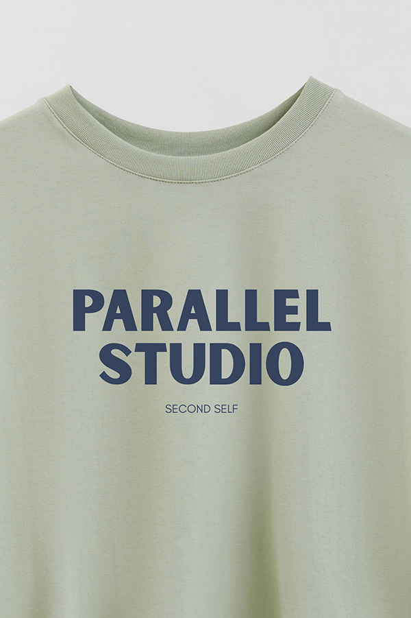 REMERA CROP ESTAMPADA BD PARALLEL STUDIO