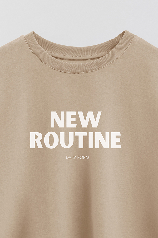 REMERA CROP ESTAMPADA BD NEW ROUTINE