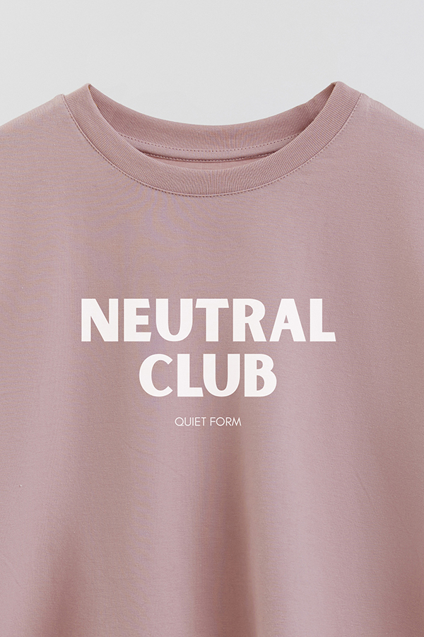 REMERA CROP ESTAMPADA BD NEUTRAL CLUB