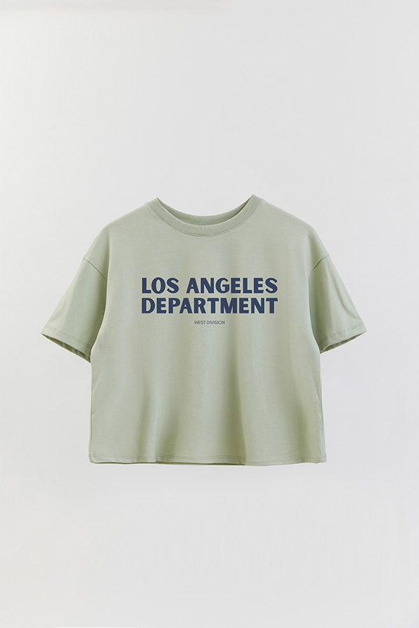 REMERA CROP ESTAMPADA BD LA DEPARTMENT