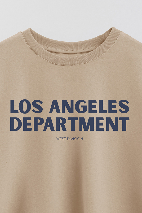 REMERA CROP ESTAMPADA BD LA DEPARTMENT