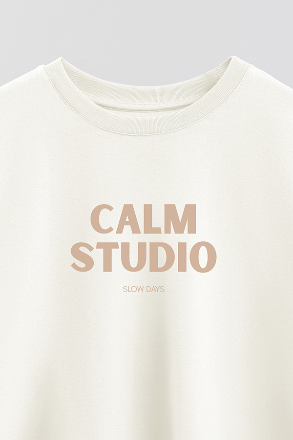 REMERA CROP ESTAMPADA BD CALM STUDIO