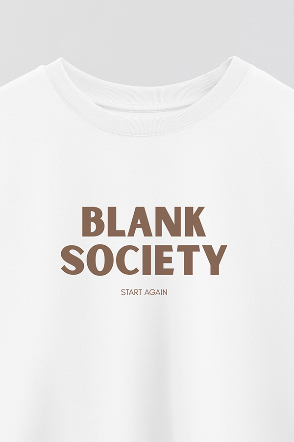 REMERA CROP ESTAMPADA BD BLANK SOCIETY
