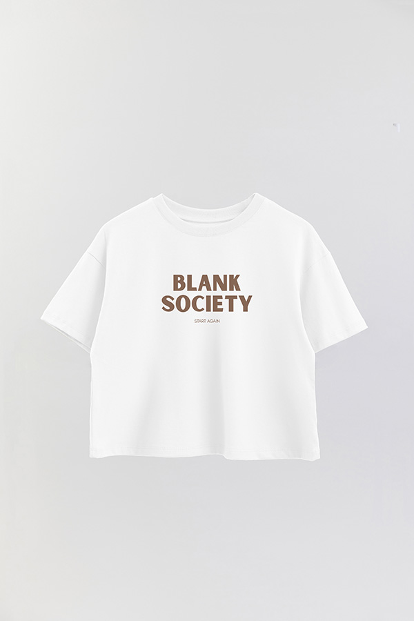 REMERA CROP ESTAMPADA BD BLANK SOCIETY