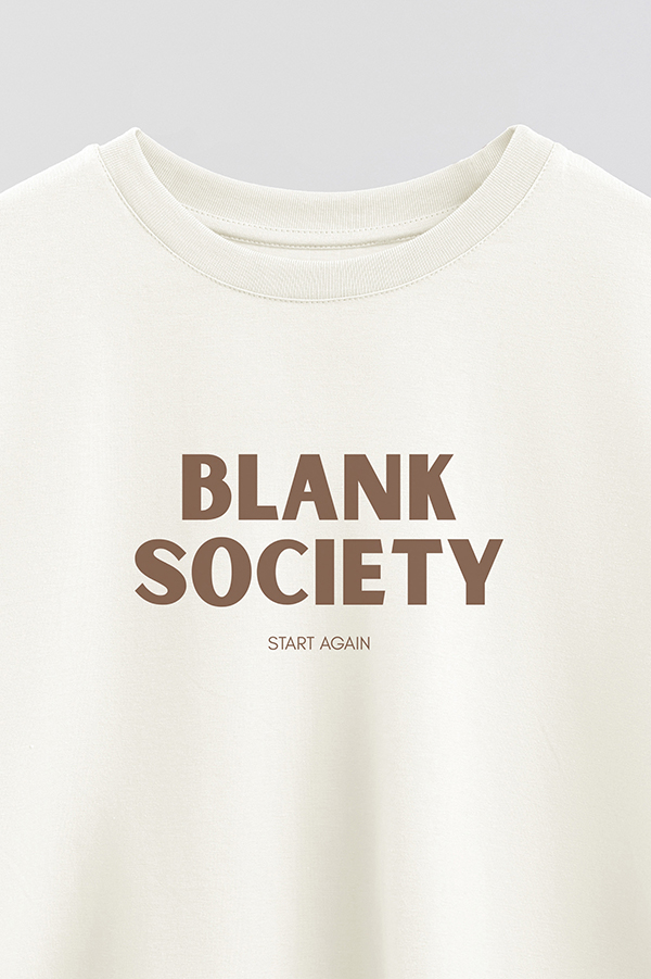 REMERA CROP ESTAMPADA BD BLANK SOCIETY