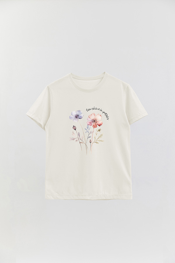 REMERA BASICA ESTAMPADA SUNSHINE IN PETALS