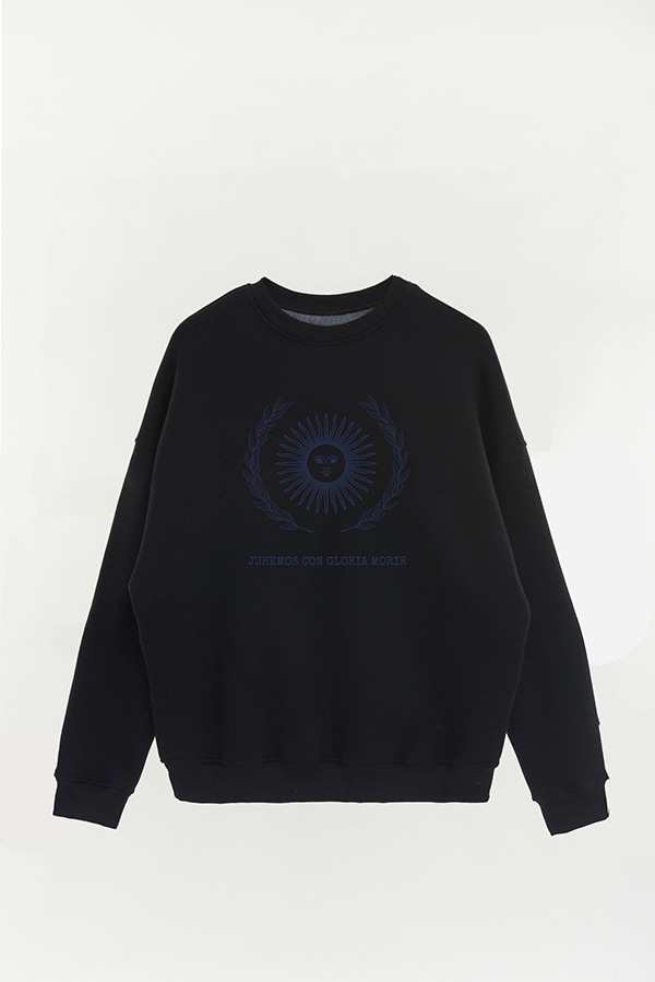 BUZO CREWNECK ESTAMPADO ARG LAUREL JUREMOS