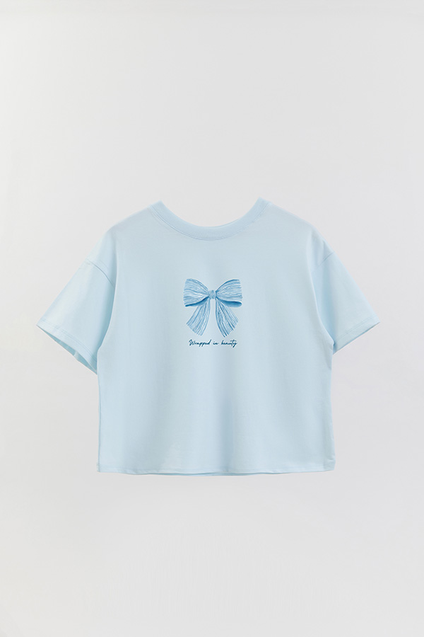 REMERA CROP ESTAMPADA COASTAL WRAPPED IN BEAUTY