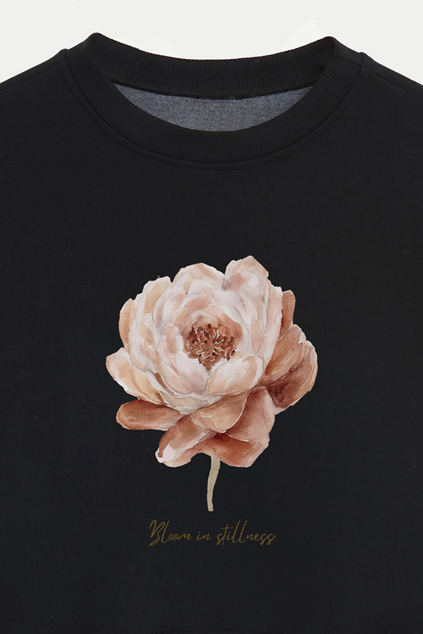 BUZO CROP ESTAMPADO BLOOM IN STILLNESS