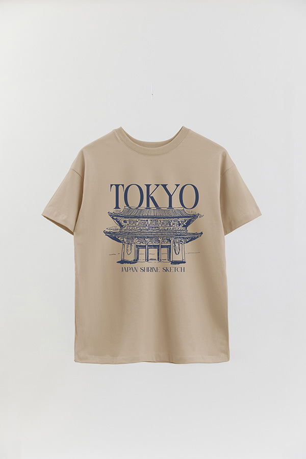 REMERA OVER ESTAMPADA TOKYO