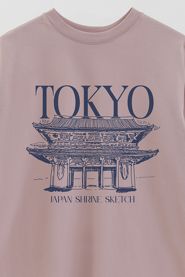 REMERA OVER ESTAMPADA TOKYO