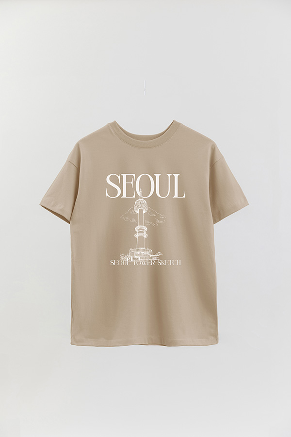 REMERA OVER ESTAMPADA SEOUL