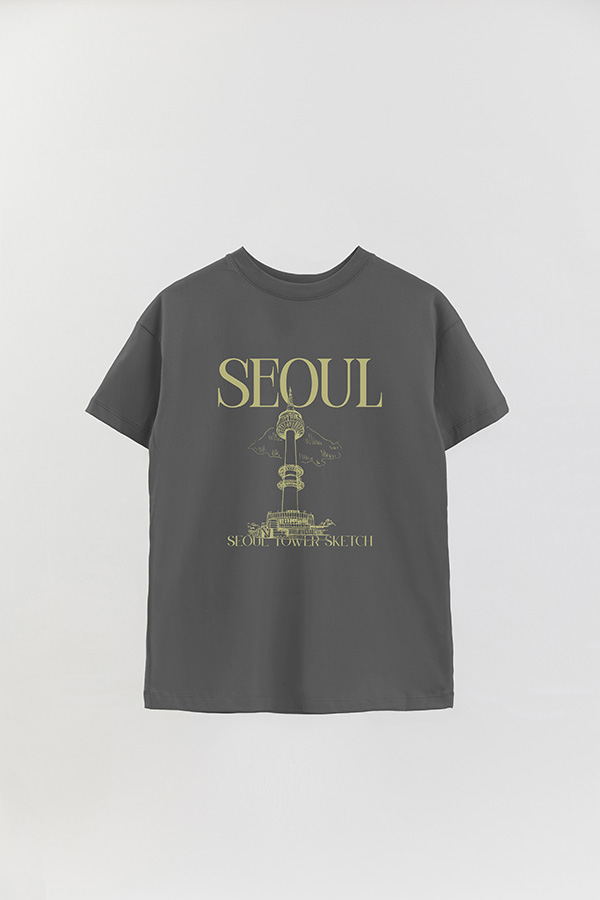 REMERA OVER ESTAMPADA SEOUL