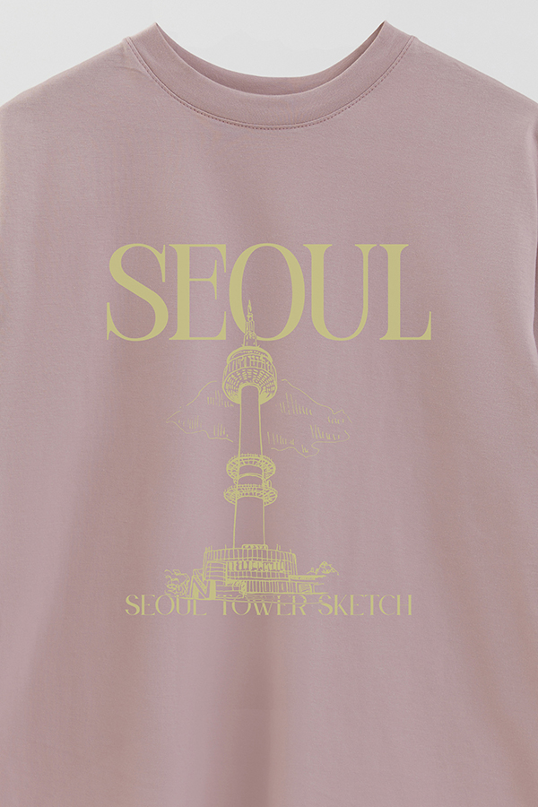 REMERA OVER ESTAMPADA SEOUL