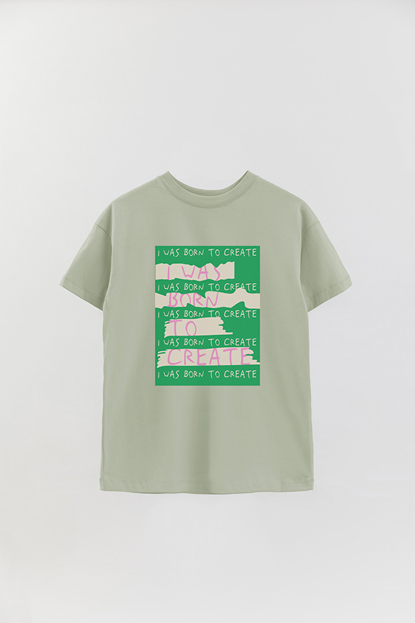 REMERA OVER ESTAMPADA BORN TO CREATE