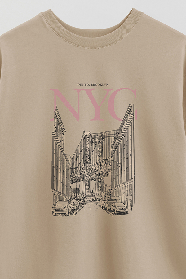 REMERA OVER ESTAMPADA NYC