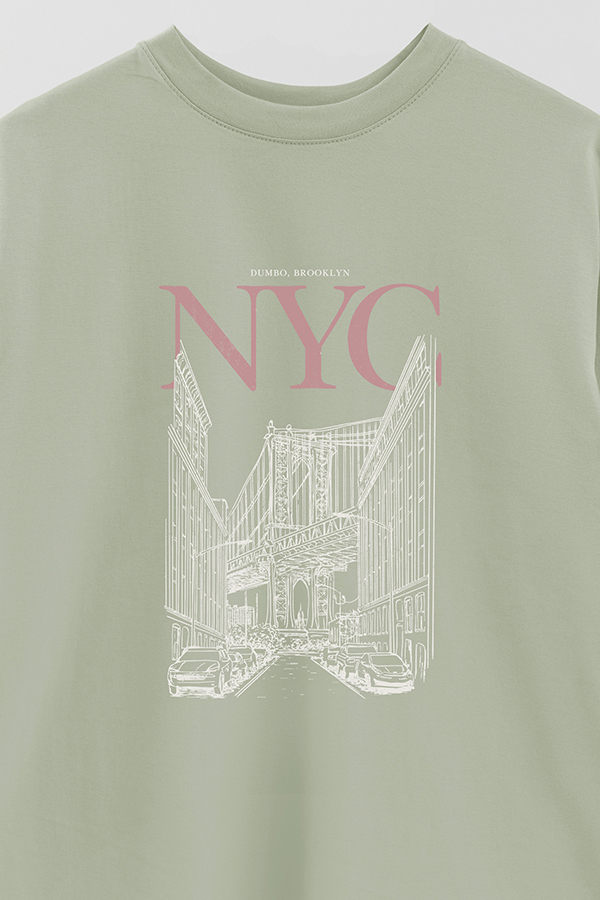 REMERA OVER ESTAMPADA NYC
