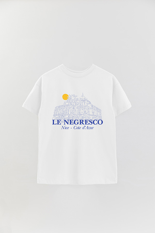REMERA OVER ESTAMPADA NEGRESCO