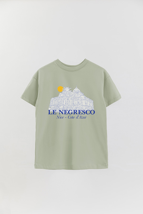 REMERA OVER ESTAMPADA NEGRESCO