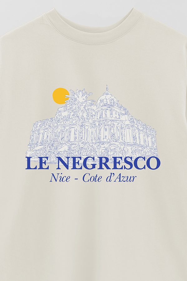 REMERA OVER ESTAMPADA NEGRESCO
