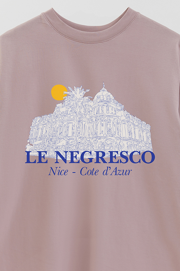 REMERA OVER ESTAMPADA NEGRESCO