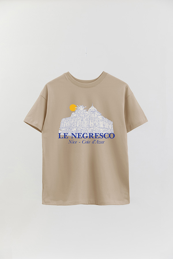 REMERA OVER ESTAMPADA NEGRESCO