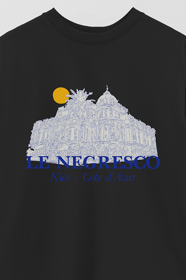 REMERA OVER ESTAMPADA NEGRESCO