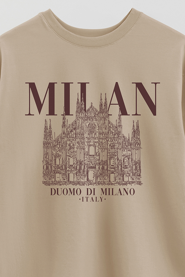 REMERA OVER ESTAMPADA MILAN