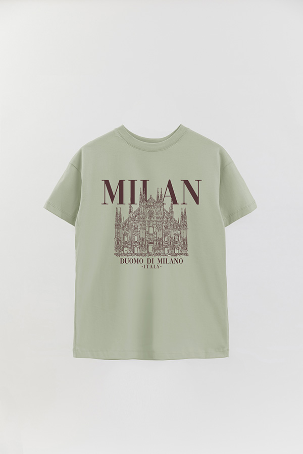 REMERA OVER ESTAMPADA MILAN