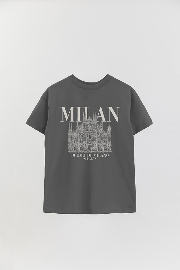 REMERA OVER ESTAMPADA MILAN