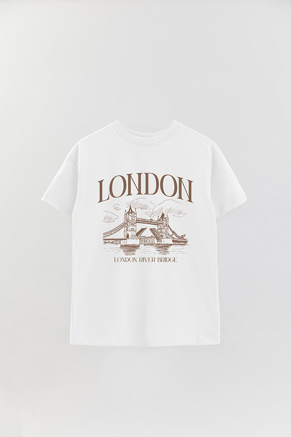 REMERA OVER ESTAMPADA LONDON