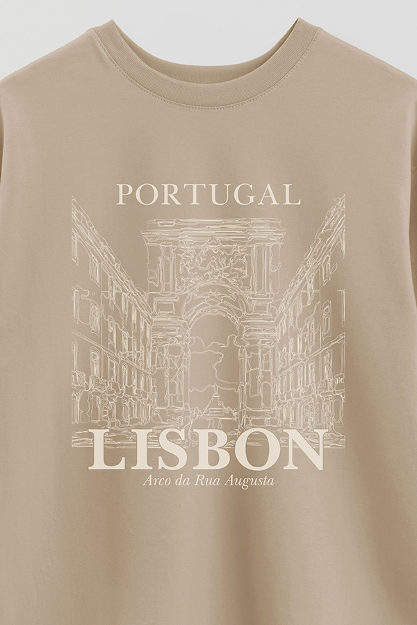 REMERA OVER ESTAMPADA LISBON