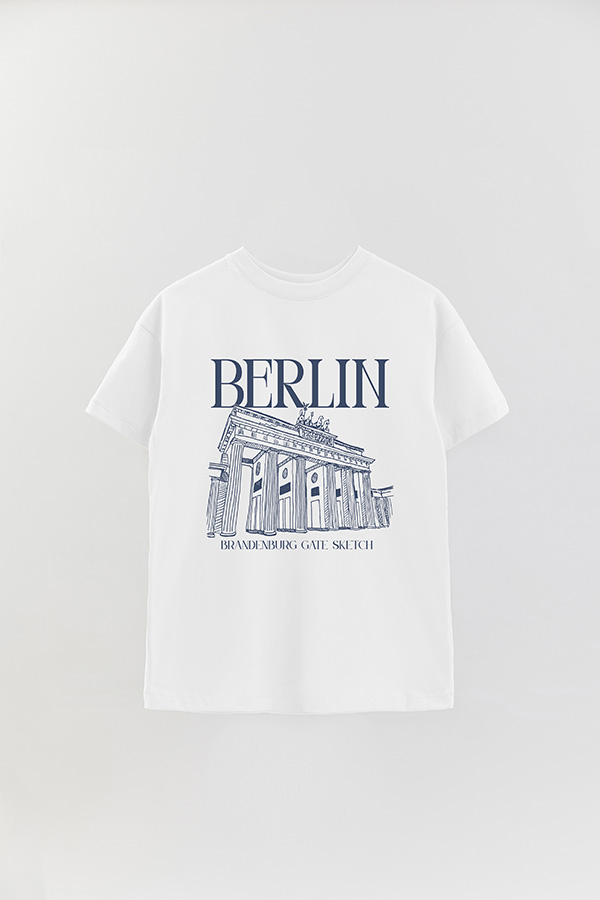REMERA OVER ESTAMPADA BERLIN