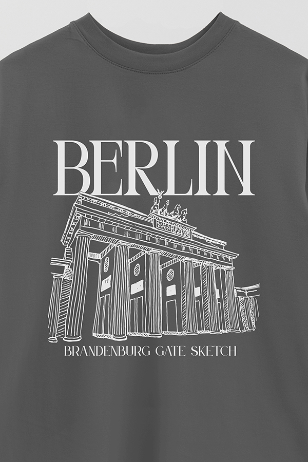 REMERA OVER ESTAMPADA BERLIN