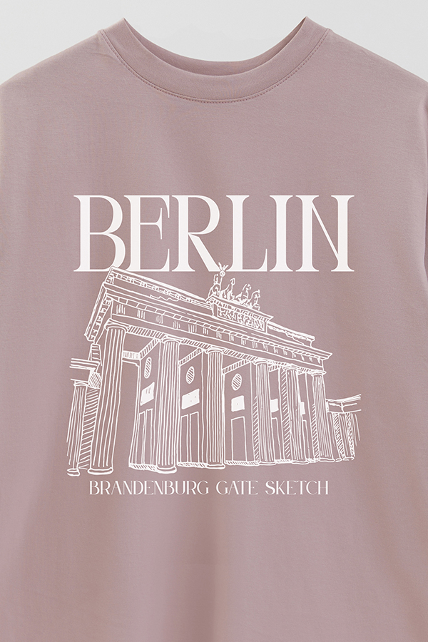REMERA OVER ESTAMPADA BERLIN