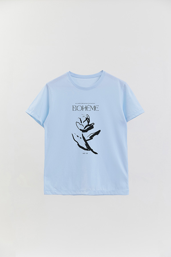 REMERA BASICA ESTAMPADA BOTANICAL 18