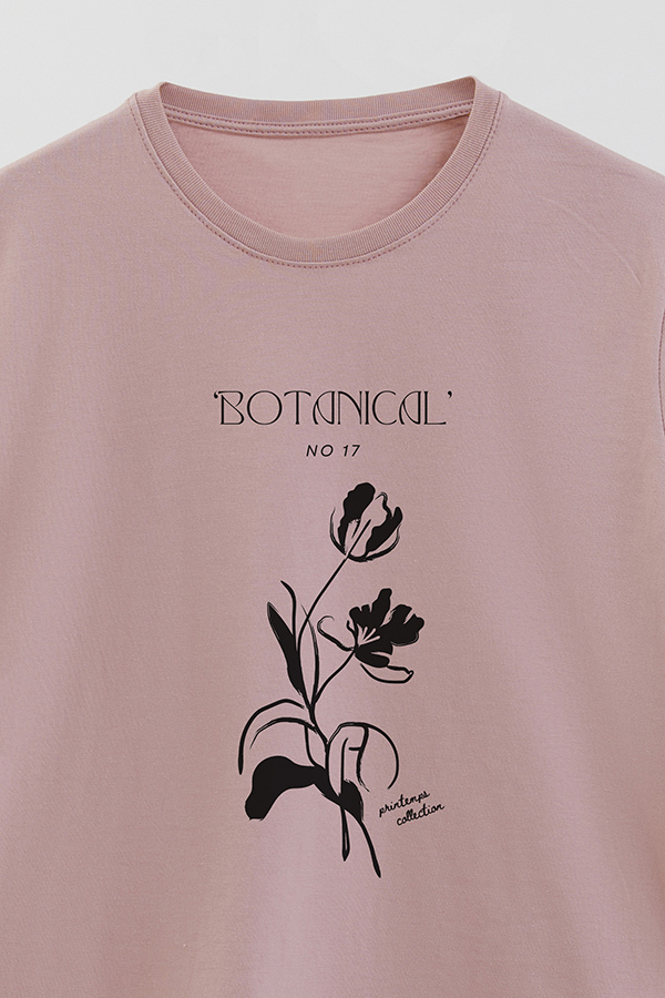 REMERA BASICA ESTAMPADA BOTANICAL 17