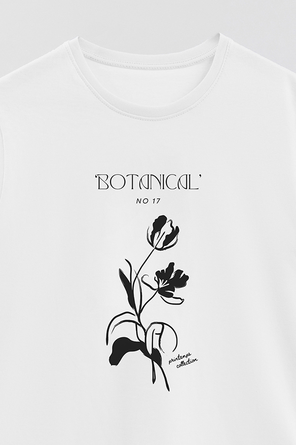 REMERA BASICA ESTAMPADA BOTANICAL 17