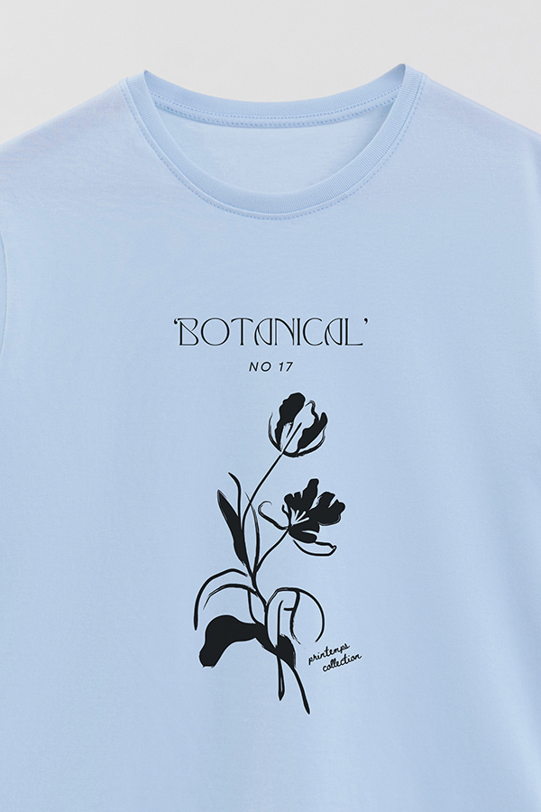REMERA BASICA ESTAMPADA BOTANICAL 17